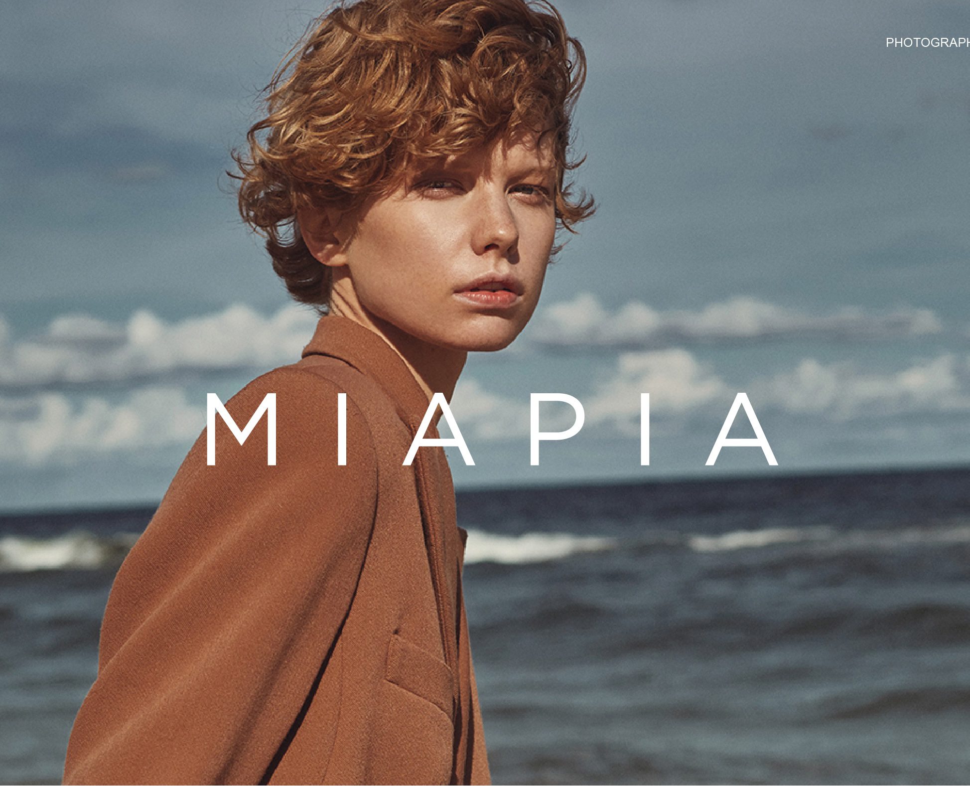 Miapia — Kadın giyim marka kimliği